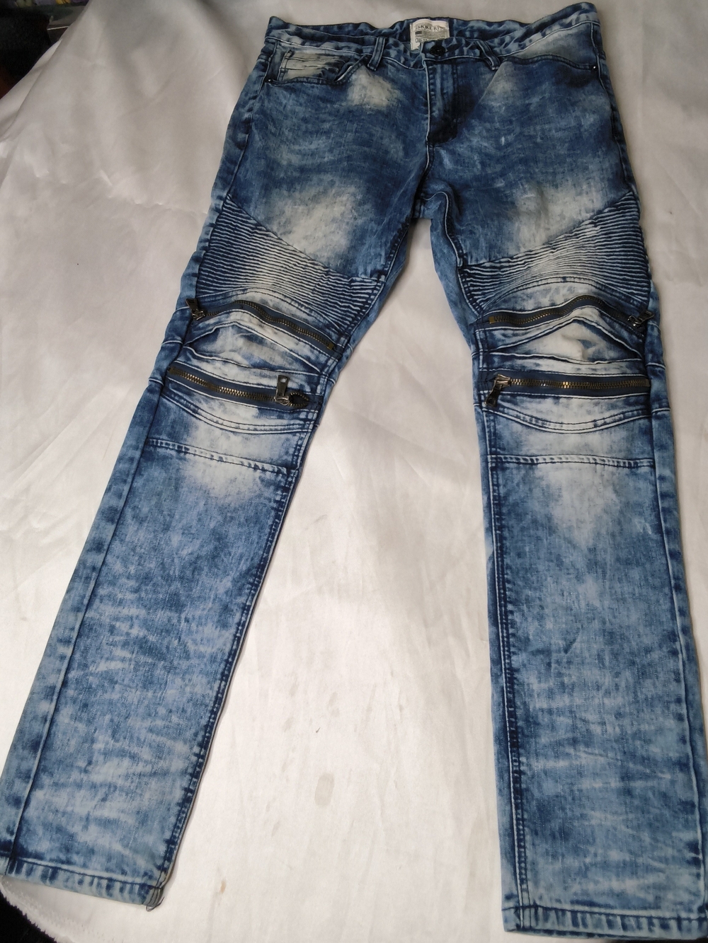 Men's Light Blue Washed Straight Jeans with Moto Stitching and Knee Zippers